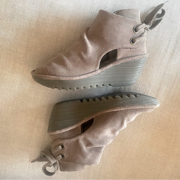 Fly London Suede Peep-Toed Booties with Wedge Heel and Tie Backs - Picture 4 of 8